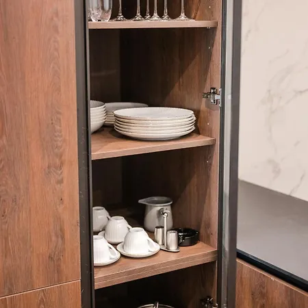 Ideal Apartment *